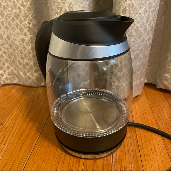 BNIB Mueller Ultra 1500W Electric Glass Kettle with SpeedBoil Tech - Picture 13 of 15